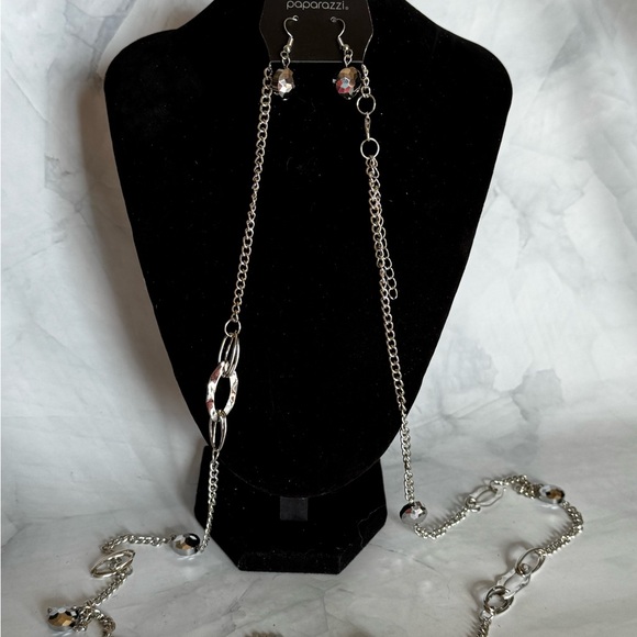 Paparazzi Necklace - Picture 1 of 3